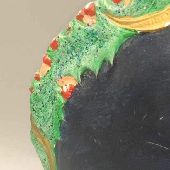 Light-Up Holly Wreath Snowy Village Starry Night Ceramic Vintage Christmas Decor - Picture 9 of 16